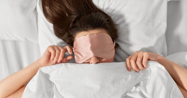 수면 안대 사용의 놀라운 건강 효과